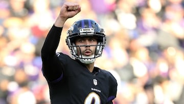 Acorde al reporte de Ian Rapaport, de NFL Network, los Ravens le pagarán 24 millones de dólares a Tucker para mantenerlo en la plantilla hasta 2027. En total, el kicker tendrá 17.5 millones garantizados.