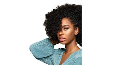 ¿'Curly hair'? Sigue estos pasos y logra el cabello rizado perfecto de forma natural