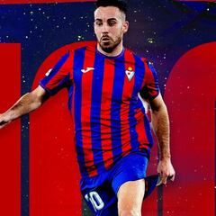 Expósito, 100 partidos de pura magia con la elástica azulgrana