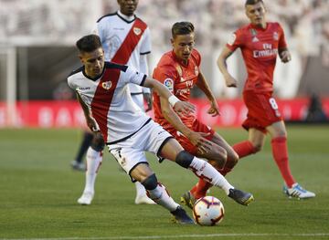 Álex Moreno y Marcos Llorente.