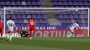 Valladolid, 11/4/2021.
30 Jornada de La LIga Santander, entre el Real Valladolid y el Granada.
Gol de Orellana
Photogenic/Pablo Requejo