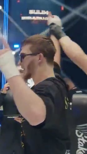 La durísima imagen de un peleador después de que le declarasen ganador: en redes piden que se cambie el resultado