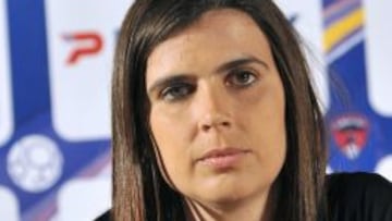 Helena Costa, durante su presentaci&oacute;n con el Clermont.