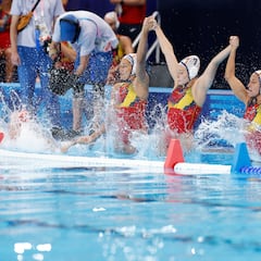 Elena Ruiz lidera el debut de una España voraz ante las anfitrionas