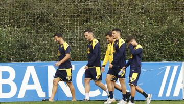 Balenziaga Lucas Pérez Ximo Navarro y Yeremay se retiran del entrenamiento del Deportivo.