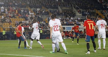 1-0. Álvaro Odriozola marcó el primer gol.