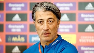 Soccer Football - UEFA Nations League - Switzerland Press Conference - La Romareda Stadium, Zaragoza, Spain - September 23, 2022 Switzerland coach Murat Yakin during a press conference REUTERS/Juan Medina