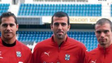 <b>EN UNA Y OTRA CASA. </b>Sergio Aragoneses, Manolo Martínez y Juanlu Hens, hoy en el Tenerife, tienen pasado común en el Hércules.