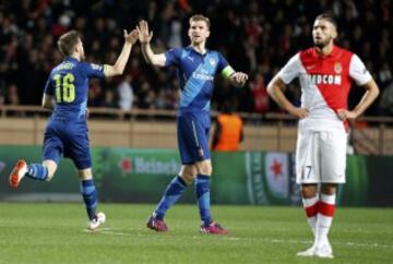 0-2. Aaron Ramsey celebró el segundo tanto.