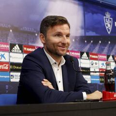 Arantegui tiene mucho trabajo adelantado: técnico, fichajes...