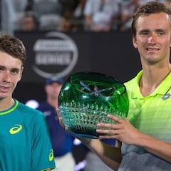 De Minaur cae ante Medvedev en su primera final ATP