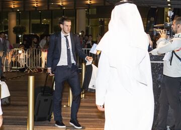 Bale en el aeropuerto de Abu Dabi.