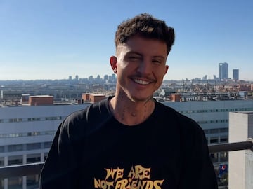 El influencer acumula casi 600.000 seguidores en Instagram y por fin cumplirá su sue?o de participar en 'Supervivientes'. Ya le pudimos ver en 'Pekín Express'.