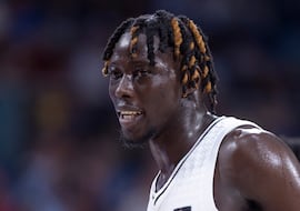 Los Hawks prescinden de Ndiaye