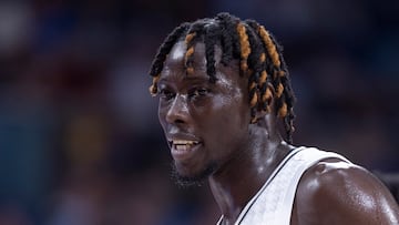 Los Hawks prescinden de Ndiaye