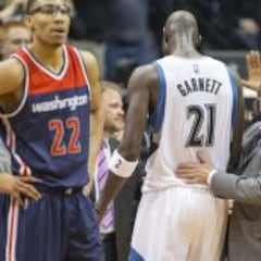 Flip Saunders no dirigirá a los Timberwolves: baja todo el año