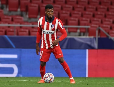 El francés ha sido el último en llegar a la centena como rojiblanco. Ha tardado en encontrar su espacio y su lugar, pero esta temporada está mostrando su mejor versión. El segundo fichaje más caro de la historia del club (70 millones por el 70%) tuvo un debut por todo lo alto en la Supercopa de Europa contra el Real Madrid, pero desde entonces los detalles de calidad fueron apareciendo a cuentagotas. Tras enlazar más de un año sin marcar ni asistir, en el pasado verano estaba en el mercado. Pero esta temporada, con el nuevo sistema de Simeone buscando más el juego combinativo y usando a Lemar por el medio, se está encontrando al jugador del Mónaco, capaz de enlazar el centro del campo con la delantera. Se ha convertido en titular indiscutible y con 25 años tiene que ir a más. 