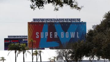 FILE PHOTO: Jan 31, 2021; Tampa, Florida, USA; A general view of signage for Super Bowl LV at Raymond James Stadium  Kim Klement-USA TODAY Sports/File Photo