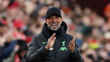 Soccer Football - FA Cup - Fourth Round - Liverpool v Norwich City - Anfield, Liverpool, Britain - January 28, 2024 Liverpool manager Juergen Klopp celebrates after Darwin Nunez scores their second goal REUTERS/Phil Noble