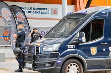Con un alto dispositivo de seguridad, el Valencia Basket recibe al Maccabi de Tel Aviv en la tercera jornada de la Euroliga. El partido ha sido declarado de alto riesgo y habrá cerca de 700 agentes velando por la seguridad dentro y fuera del pabellón.