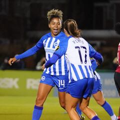 Jorelyn Carabalí anota el primer gol de una colombiana en Inglaterra
