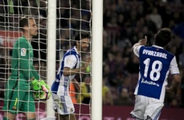 Xabi Prieto acortó distancias y marcó el 3-2.