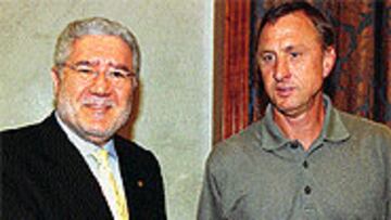 <b>¿TÁNDEM DE FUTURO?</B>. Lluís Bassat y Johan Cruyff tuvieron buenas relaciones en las últimas elecciones, aunque no fueron juntos.