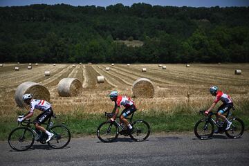 Felix Grossschartner, Philippe Gilbert y Tim Wellens.