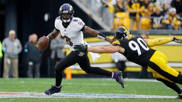 Lamar Jackson viene de lanzar cinco touchdowns en la Semana 15.