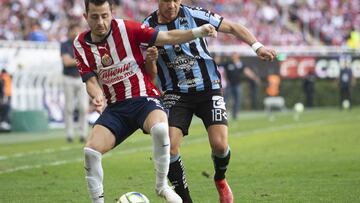 (L-R), Alan Mozo of Guadalajara and Pablo Barrera of Queretaro during the game Guadalajara vs Queretaro, corresponding to Round 05 of the Torneo Clausura 2023 of the Liga BBVA MX, at Akron Stadium, on February 05, 2023.
<br><br>
(I-D), Alan Mozo de Guadalajara y Pablo Barrera de Queretaro durante el partido Guadalajara vs Queretaro, Correspondiente a la Jornada 05 del Torneo Clausura 2023 de la Liga BBVA MX, en el Estadio Akron, el 05 de Febrero de 2023.
