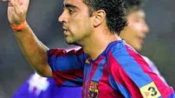 Xavi: "Saviola está sufriendo y no me lo imagino en el Yokohama"