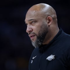 How much money does Lakers coach Darvin Ham make a year?