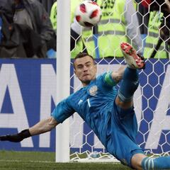 Un águila del zoo de Moscú es bautizada como Akinfeev