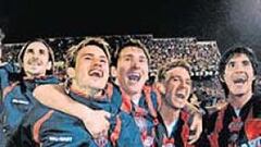 <b>A PUNTO. </b>A los jugadores de San Lorenzo, en la foto, les basta con ganar esta noche al Arsenal.