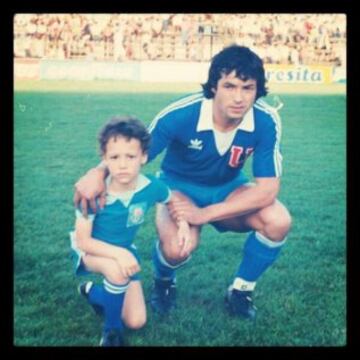 Héctor Hoffens y Sandrino Castec (foto) son dos ex jugadores que están en los corazones de los hinchas azules. Y es que en los 80' brillaron con sus goles como pocos.