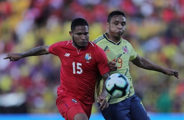 Colombia vence a Panamá en el estadio El Campín en amistoso de preparación para la Copa América de Brasil.