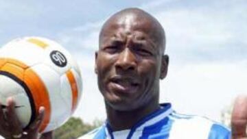 <b> LA PAREJA DE SALVA.</b> Tras unas largas negociaciones, Morales ha sido presentado como el complemento perfecto para Salva en la delantera malacitana.