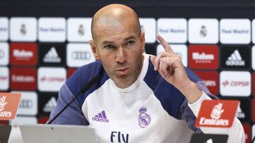 Zinedine Zidane en rueda de prensa.