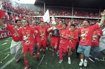 En la final se encontraron contra los "Niños Héroes" del Atlas. La ida terminó 3-3 en el Estadio Jalisco. La vuelta terminó 2-2 y tuvieron que irse a tiempos extras, nadie se hizo daño y se definió desde los once pasos. Se tiraron seis por bando, el tercero lo fallaron los dos equipos, Fabián Estay por los Diablos y Daniel Osorno por La Academia. Al final el villano fue Julio estrada y el héroe Hernán Cristante al atajarlo tirándose a su costado izquierdo. 