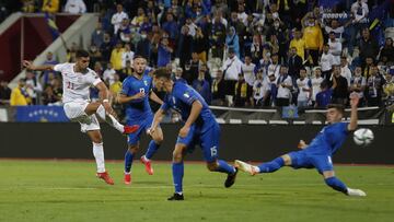 0-2. Ferrán Torres marca el segundo gol.