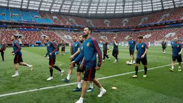 Los jugadores de la Selección, en el estadio Luzhniki, donde se enfrentarán a Rusia.