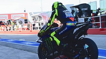Monster Energy Yamaha's Italian rider Valentino Rossi steers his bike during the first free practice session ahead of the San Marino MotoGP Grand Prix at the Misano World Circuit Marco Simoncelli on September 11, 2020. (Photo by ANDREAS SOLARO / AFP)