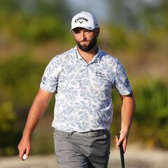 Hovland, Kim, Morikawa y Straka lideran con Rahm a cuatro golpes