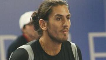 <b>DUELO ARGENTINO.</b> Cañas fue muy superior a su compatriota Calleri y tendrá ahora el honor de medirse con Federer en la siguiente ronda.