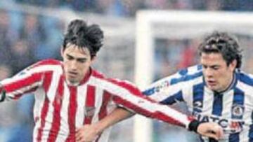 <b>PISA FUERTE. </b>Elustondo se ha convertido en el referente de la zaga donostiarra.