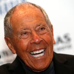 Dan por muerto a Bollettieri y él sale a desmentirlo