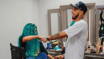 Anuel sorprende a Karol G y se presentan juntos en concierto