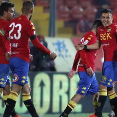 Unión Española no falla ante U. de Conce y sigue en lo más alto