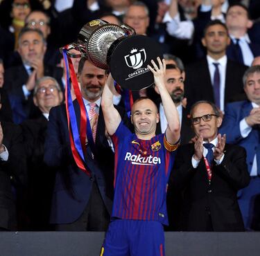 El Barcelona ganó 0-5 al Sevilla y se proclamó campeón de la Copa del Rey en 2018 disputada en el Estadio Metropolitano. Andrés Iniesta jugó su última final con el conjunto azulgrana.