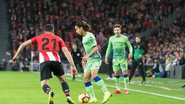 El técnico del Real Betís aplaudió los minutos del volante mexicano a pesar de la derrota ante el Athletic Bilbao.